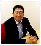 代表取締役社長　山崎一永